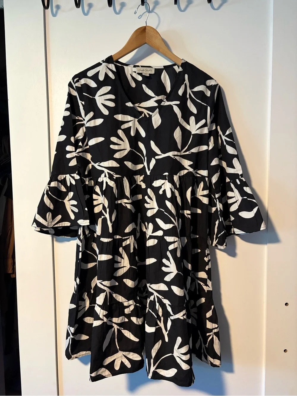 Charlie Paige Black & White Floral Tiered Babydoll Dress Size Small 100% Cotton